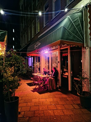 Bar Bouche Amsterdam Oost restaurant Wibautstraat Terras