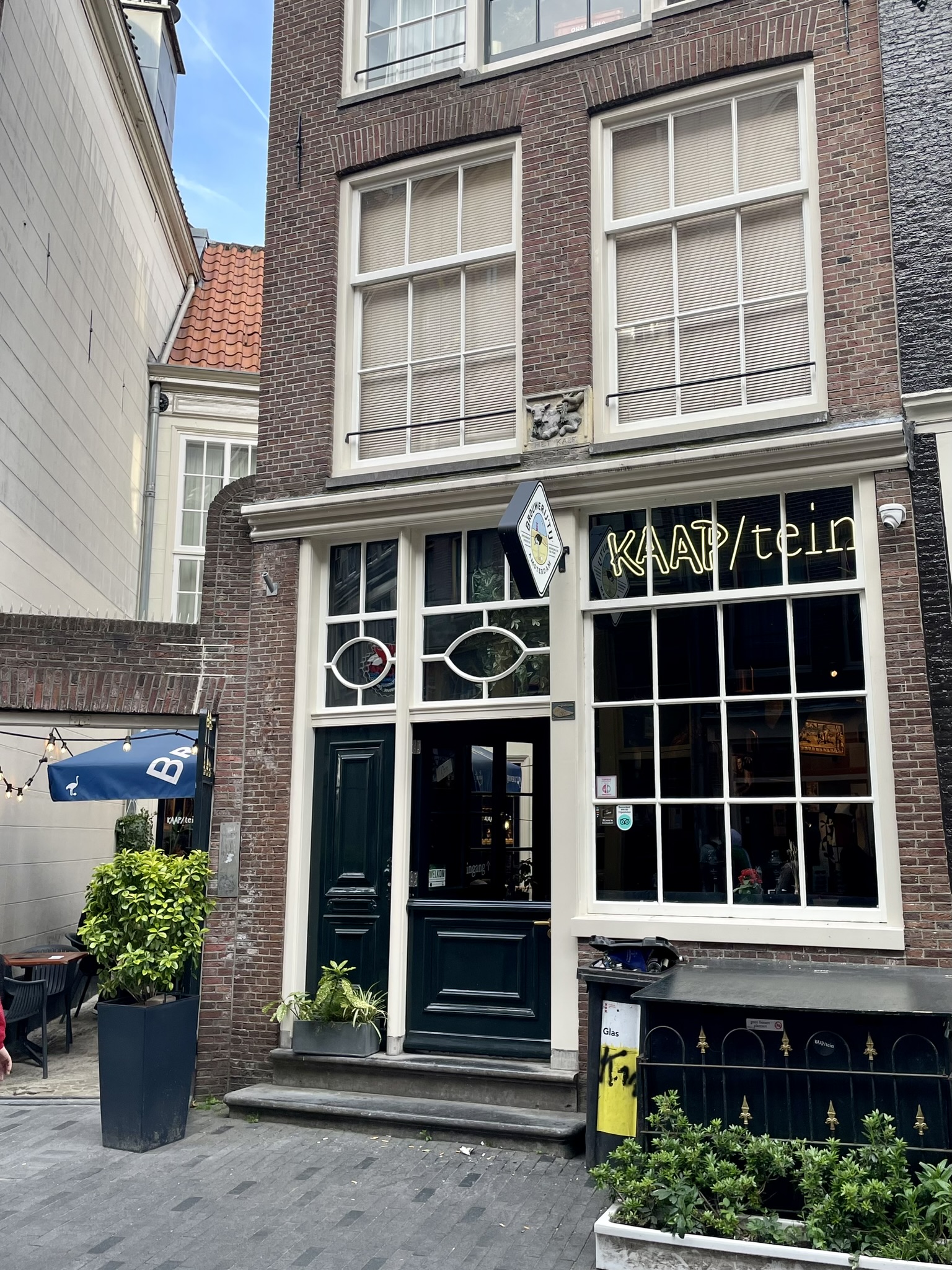 Kaap en Tein: an actual gem of a style within the middle of Amsterdam