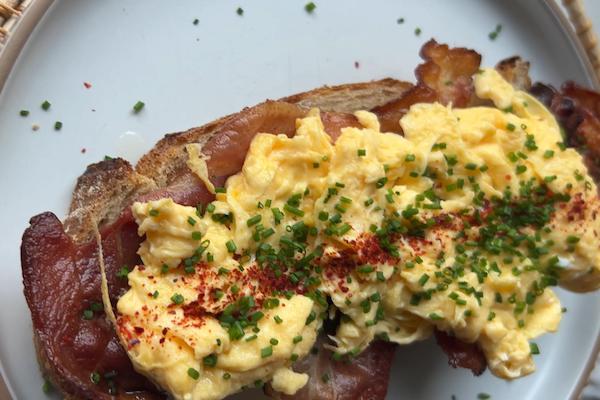 Lunchen, brunchen en ontbijten bij Benji’s